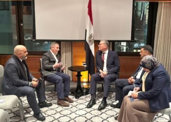 مصر تفتح آفاقًا جديدة للاستثمار في المعادن النادرة والطاقة المستدامة