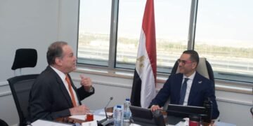 وزير الاستثمار يعلن بحث إنشاء مركز إقليمي للأمن الغذائي بالتعاون مع «بلومبرج جرين» الأمريكية