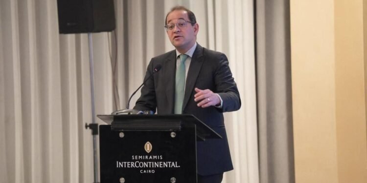 مصر تستهدف خفض معدل الدين الحكومي إلى أقل من 80٪ من الناتج المحلي بحلول يونيو 2026