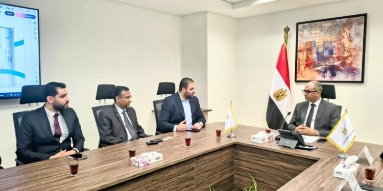 وزارة الإسكان تناقش شراكة استثمارية مع LG Water Solutions لدعم تحلية المياه حتى 2050