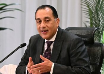 رئيس الوزراء: الإسراع بتشغيل مشروعات “حياة كريمة” أولوية لتحسين جودة الحياة بالريف