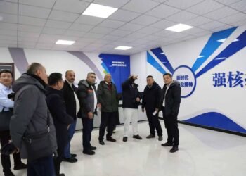 وزير الكهرباء يتفقد أحدث تكنولوجيات استكشاف وتعدين العناصر النادرة في الصين