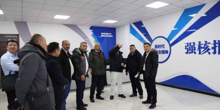 وزير الكهرباء يتفقد أحدث تكنولوجيات استكشاف وتعدين العناصر النادرة في الصين