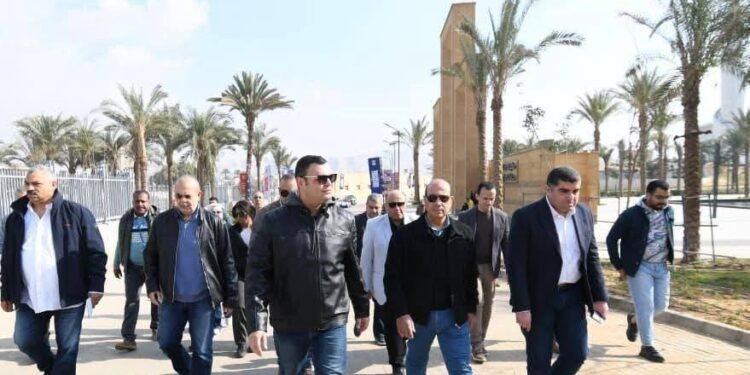 وزير الإسكان يتفقد مشروع “حدائق تلال الفسطاط” بمحافظة القاهرة
