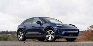 سامسونج تمنح هواتف Galaxy القدرة على فتح وتشغيل سيارات بورش كهربائية