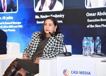 نيفين كشميري