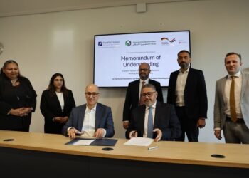 بنك التعمير والإسكان يوقع مذكرة تفاهم مع مدرسة فرانكفورت لتعزيز ريادته في التمويل الأخضر والمستدام