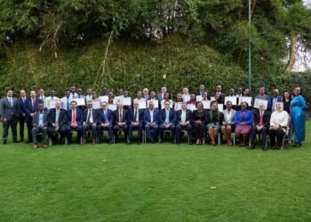 CIB يحتفل بتخرج الدفعة الثالثة من برنامج “الائتمان المصرفي لشرق إفريقيا” في كينيا