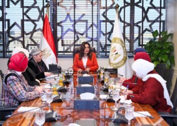 منال عوض توجه بتكثيف المتابعة الميدانية ودعم التحول الرقمي لتحسين الإدارة البيئية