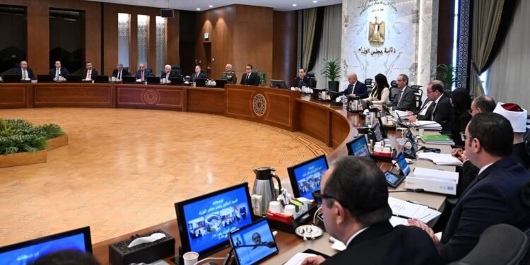 مجلس الوزراء يمد فترة طلبات الوحدات السكنية ويدعم التمويل العقاري للفئات المستحقة