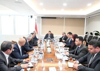 وزير الإسكان يشدد على سرعة إنجاز مشروعات سامكريت والالتزام بالجداول الزمنية