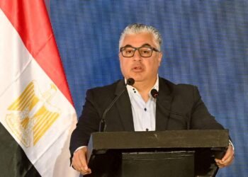 رئيس اقتصادية قناة السويس: استثمارات تفوق 5 مليارات دولار خلال النصف الأول من 2025/2026