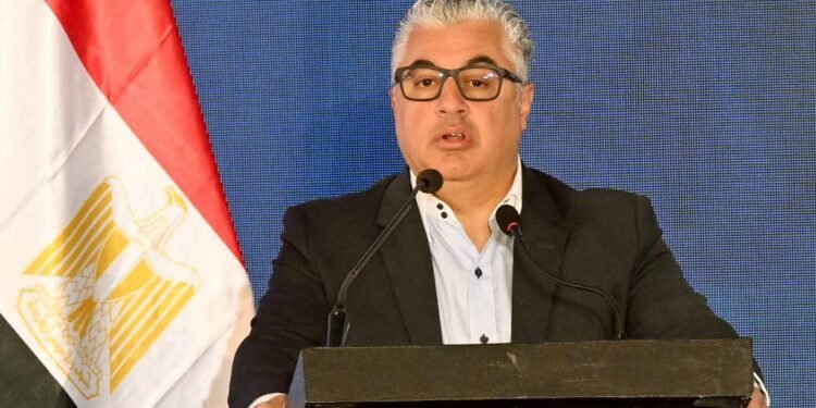 رئيس اقتصادية قناة السويس: استثمارات تفوق 5 مليارات دولار خلال النصف الأول من 2025/2026