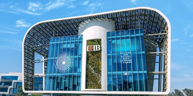 CIB يتصدر الإفصاح البيئي عالميًا ويحصل على تصنيف “ب” من مؤسسة الإفصاح عن الكربون (CDP)