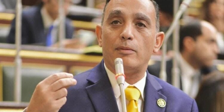 هل تمنح الحكومة مشروعات بالمليارات بالأمر المباشر؟! … ومن يحمي المال العام؟