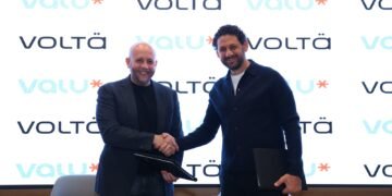 “فاليو” و”ڤولتة” توقعان شراكة استراتيجية لتمويل السيارات الكهربائية الخضراء والمصنعة محليًا