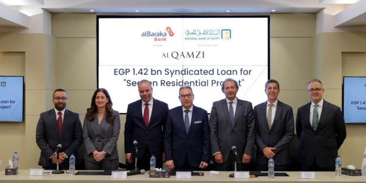 البنك الأهلي يقود تمويلًا مشتركًا بقيمة 1.42 مليار جنيه لمشروع SEAZEN بالساحل الشمالي