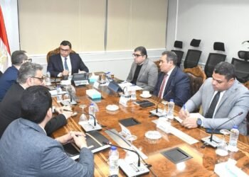 الشربيني: تعظيم الاستفادة من أراضي التنمية السياحية ودفع معدلات التنفيذ