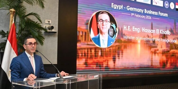 الخطيب: 1500 شركة ألمانية تعمل في مصر باستثمارات تقارب 5 مليارات دولار استثمارات البنية