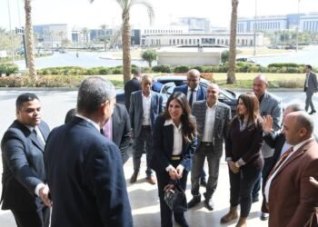 وزيرة الإسكان راندة المنشاوي تصل ديوان الوزارة عقب أداء اليمين الدستورية وتؤكد العمل بروح الفريق