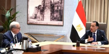 رئيس الوزراء: هيكلة الهيئات الاقتصادية والشركات الحكومية أولوية المرحلة المقبلة