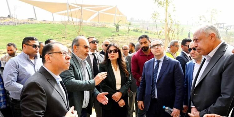 وزيرة الإسكان : تسريع معدلات التنفيذ بمشروع حدائق تلال الفسطاط مع الحفاظ على الطابع التراثي