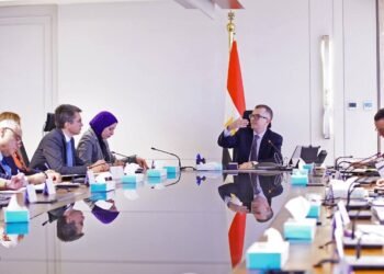 التخطيط والبنك الدولي يناقشان دعم الاستثمار العام وتسريع الإصلاحات الهيكلية