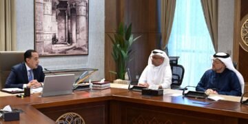 مصطفى مدبولي يلتقي مسؤولي العماد القابضة و”مدن” لمراجعة مستجدات مشروع “رأس الحكمة”