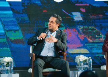 عمرو فتحي: إي آند مصر ترسخ استراتيجية ذكاء اصطناعي مستدامة قائمة على البيانات والحوكمة