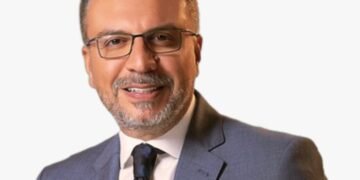 البنك الزراعي المصري يختار الإعلامي عمرو الليثي سفيراً لبرامجه ومبادراته الانسانية