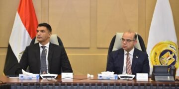 وزيرا الاستثمار والصناعة يبحثان استراتيجية تنمية صادرات الصناعات الطبية والدوائية