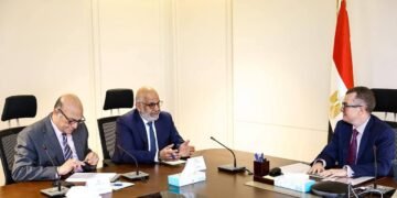 مصر والبنك الدولي يبحثان تمويلات مبتكرة لدعم مشروعات البنية التحتية