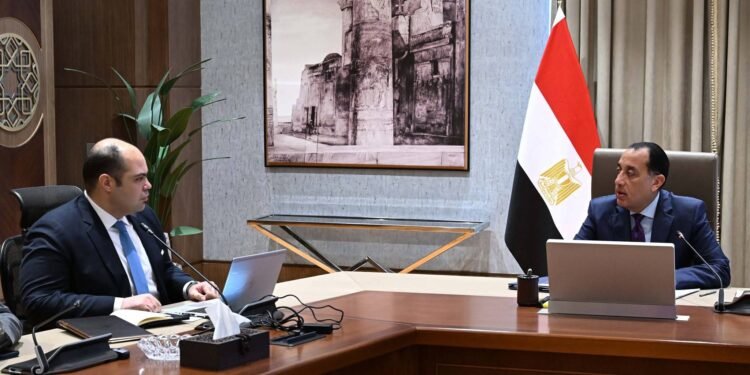 رئيس الوزراء يتابع مع جهاز حماية المنافسة جهود ضبط الأسعار ومنع الممارسات الاحتكارية