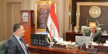 «الكهرباء» تبحث مراحل تنفيذ الضبعة وتكثيف تدريب الكوادر للتشغيل