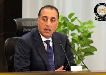 بدءًا من الأحد.. الحكومة تطبق العمل عن بُعد وتخفض استهلاك الوقود 30%