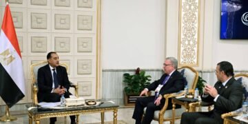 رئيس الوزراء: “شيفرون” تضخ 60 مليون دولار في الحفر بالمتوسط وتؤكد استمرار الاستكشاف البحري بمصر