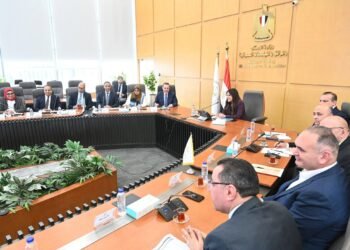 الإسكان تستعرض فرصًا استثمارية جديدة وتدعم الشراكة مع القطاع الخاص