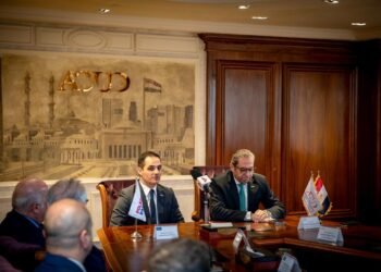 العاصمة الإدارية وبولاريس باركس توقعان عقد تطوير مجمع صناعي متكامل باستثمارات متوقعة 120 مليون دولار