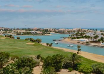 الجونة تحقق نموًا قياسيًا في 2025 بإيرادات 19.8 مليار جنيه والمبيعات العقارية تسجل 12 مليارًا