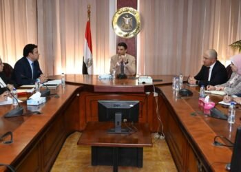 الغرف الصناعية تدرس مبادرة القرى المنتجة لدعم الحرفيين والمصانع الصغيرة