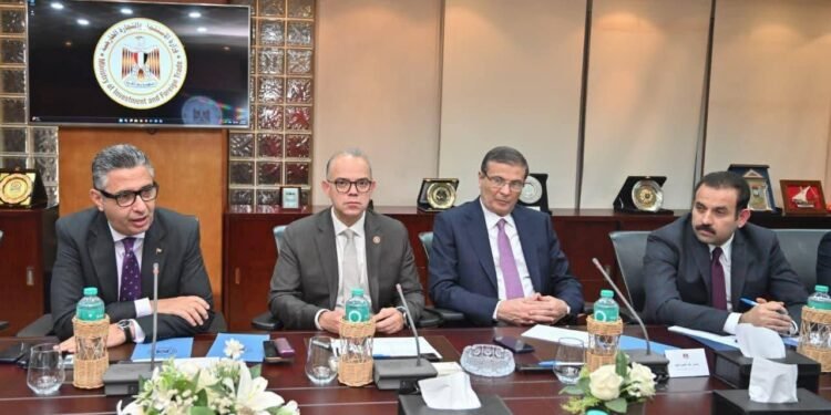 الحكومة تبحث تفعيل البورصة السلعية لتعزيز الأمن الغذائي وضبط الأسواق