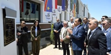 رئيس الوزراء يفتتح مصنع “مودرن هايجينك” بالسخنة باستثمارات 100 مليون دولار