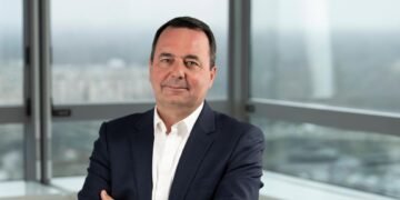 ألستوم تعيّن مارتن سيون رئيسًا تنفيذيًا جديدًا خلفًا لهنري بوبار-لافارج