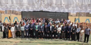 ڤودافون مصر تحتفي بنجاح برنامج “معاكي” وتمكين المرأة الريفية في المنيا بحضور المحافظ