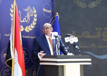 «تحرير الاستثمارات الصناعية» يدفع نحو الاستدامة ويرفع مستهدف الصادرات إلى 200 مليار دولار