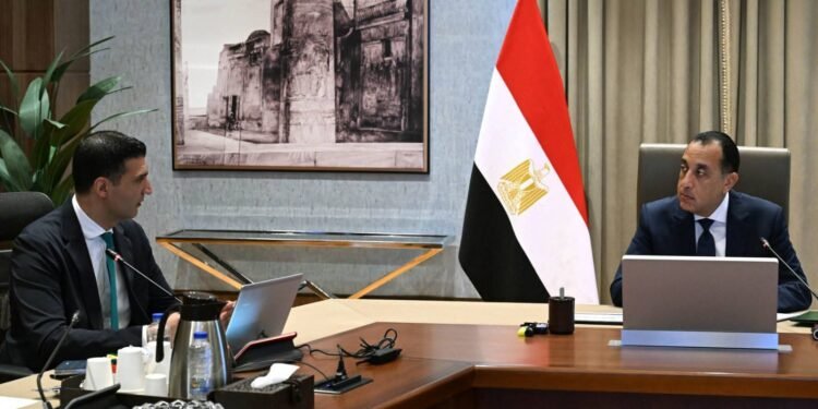 الحكومة تستهدف 100 مليار دولار صادرات غير بترولية ضمن الاستراتيجية الصناعية الجديدة