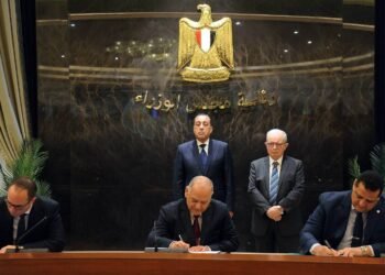 مصر تضاعف إنتاج الألومنيوم إلى 600 ألف طن سنويًا بشراكة عالمية جديدة