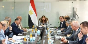 التنمية المحلية والبيئة: تعزيز الاستثمارات الخضراء ومشروعات التكيف مع المناخ