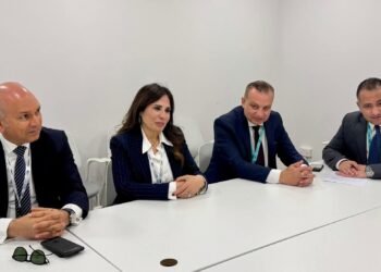 المنشاوي تؤكد دعم الشراكة مع البحرين في مجالات الإسكان والمدن المستدامة