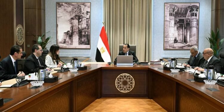 مدبولي يناقش اليوم حوكمة السوق العقارية وحماية حقوق المواطنين والمطورين